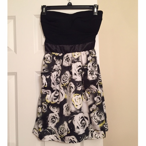 2b Bebe dress