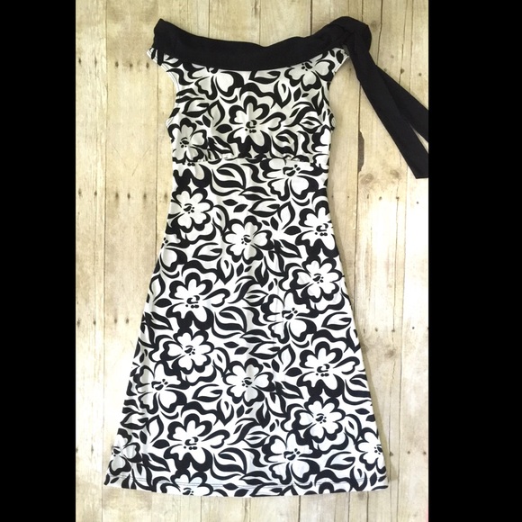 Floral Black and White Dress with Side Tie at Neck - Picture 1 of 4