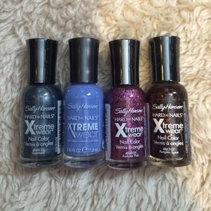 Sally Hansen Nail polish bundle!! $3!!!!