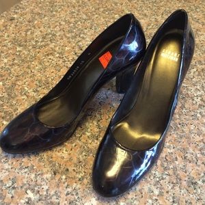 Stuart Weitzman new 4" pumps 10 Narrow