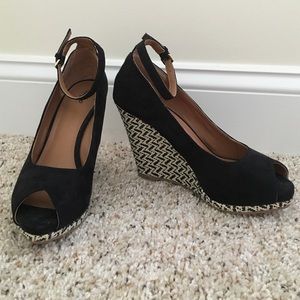 Target Mossimo Ankle Strap Wedges W/ Peep Toe Sz 6