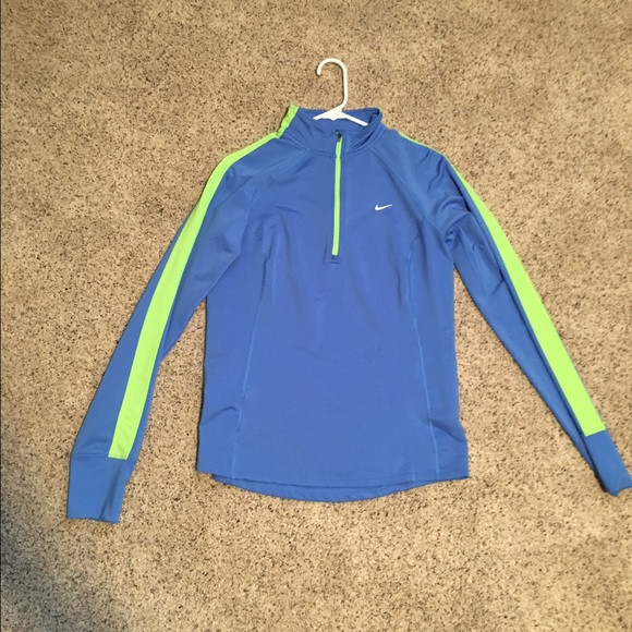 Nike pullover - Picture 1 of 1