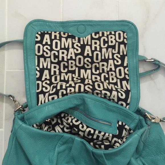 Marc  by Marc Jacobs Classic Messenger Bag - Picture 4 of 4