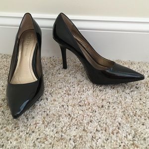 BCBGeneration Black Patent Pumps Heels Sz 6