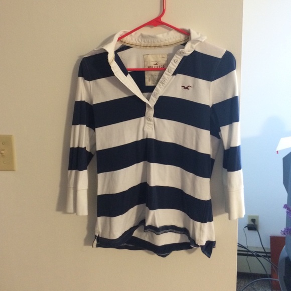 Hollister 3/4 length collared shirt