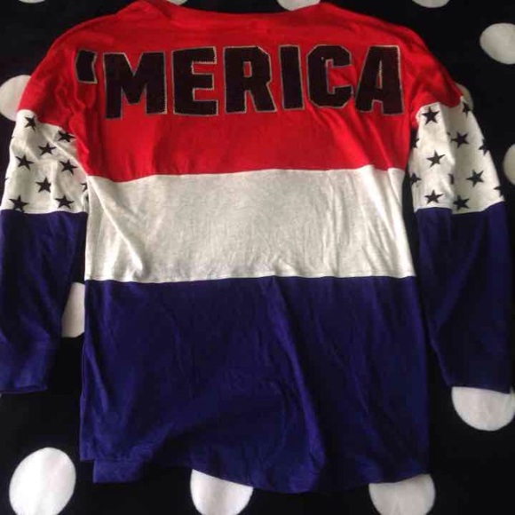 🚫SOLD ON ♏️🚫VS Pink Bling Merica Long Sleeve - Picture 1 of 2