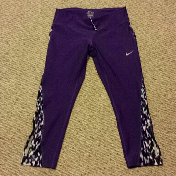 Nike Dri Fit Capri