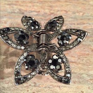 Embellished hair clip