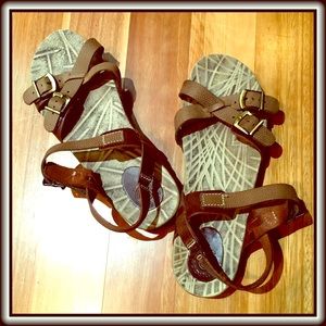 NEW FACE LEATHER SANDALS ✨ EUC ✨ NEW FACE LEATHER SANDALS ✨ EUC ✨