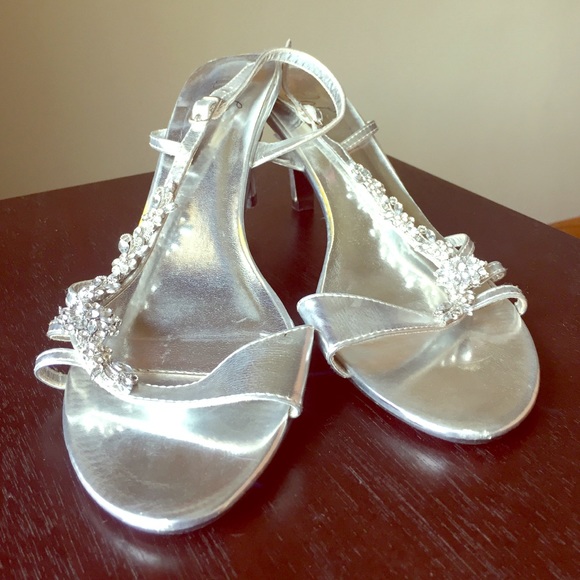 Silver metallic heeled sandals