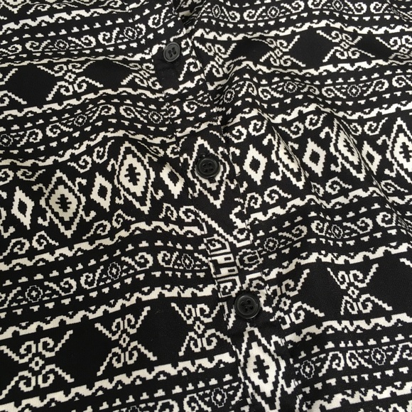 ⭐️Sleeveless Tribal Shirt Dress - Picture 3 of 4