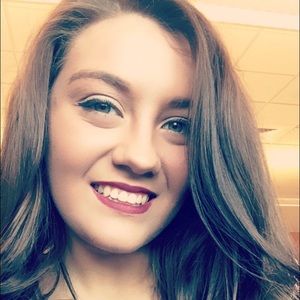 Meet your Posher, Shayla