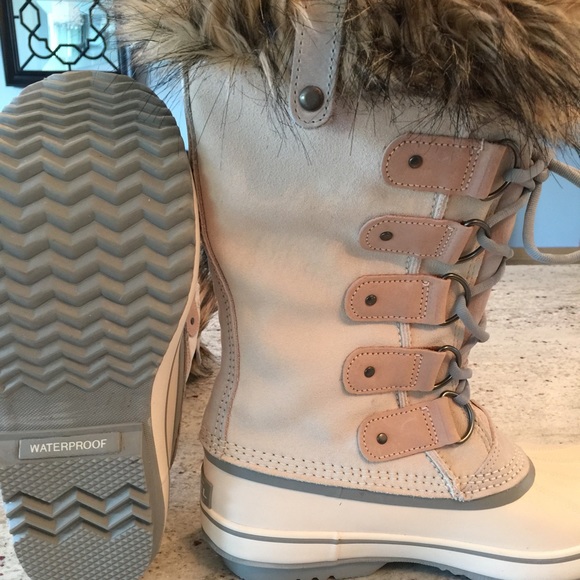 Woman's Sorel Joan Of Arctic