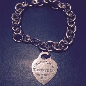 Return to Tiffany heart tag charm bracelet