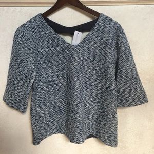 Elbow crop length navy white pattern