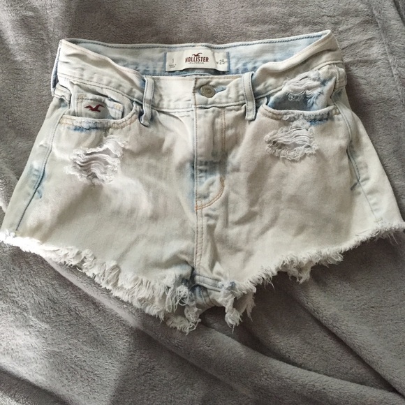 Hollister shorts!