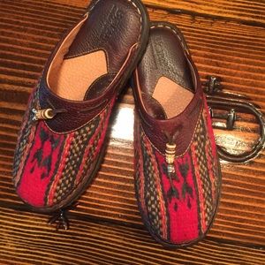 🎈HP🍾🍾BORN crocs multi colored NWOT