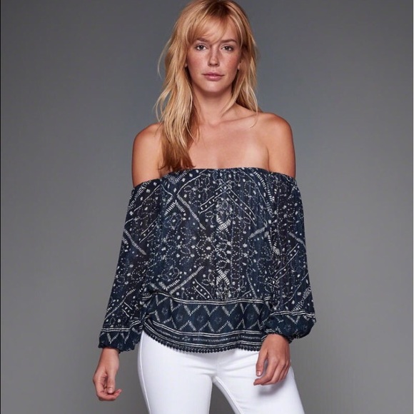 Abercrombie off shoulder boho top