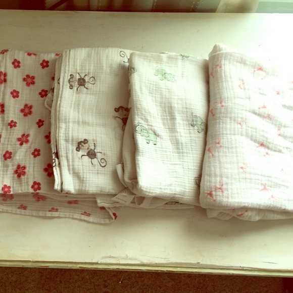 Aden & Anais swaddle blankets - Picture 1 of 2