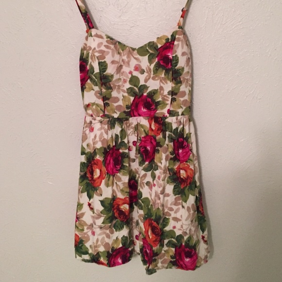 Floral Dress Size M perfect condition