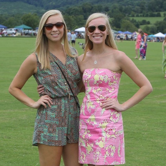 Hi, I'm Laura 🍍 - Picture 2 of 3