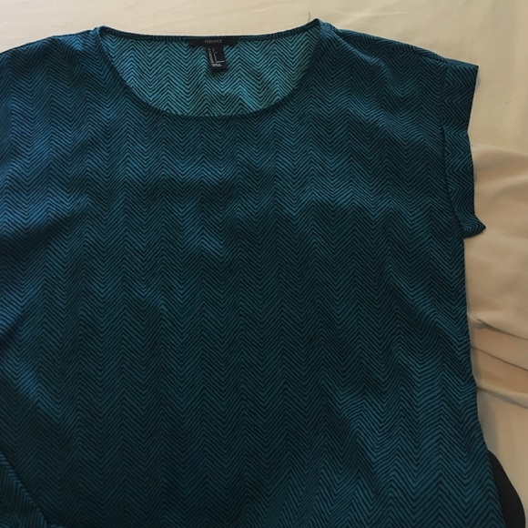 Black And Blue Zig Zag Pattern - image 1