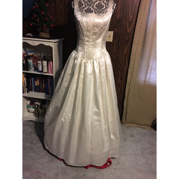 White Satin Evening Gown/Prom Dress