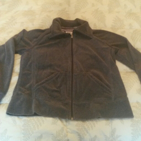 Grey everlast sweatshirt