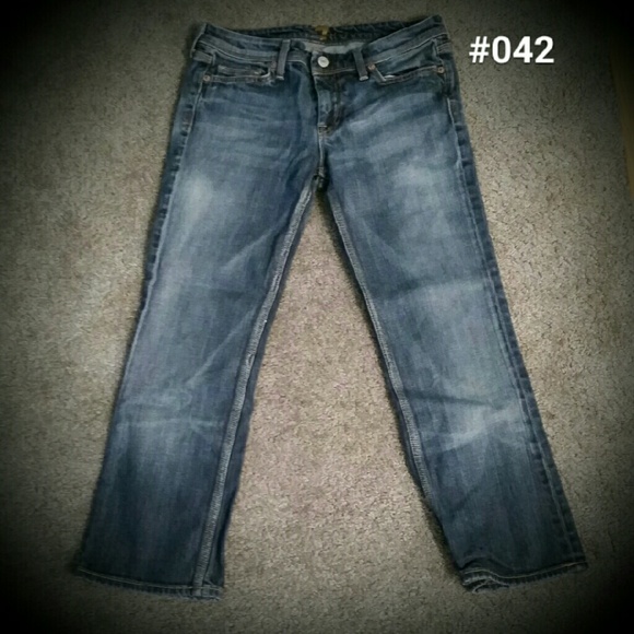 7 for all mankind size 28 cropped jeans