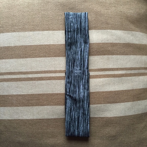 Running headband . NWOT . Never been worn!