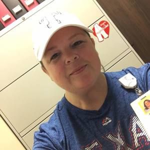 Meet your Posher, Sara