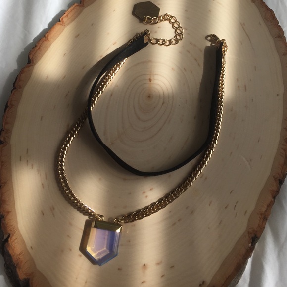 ๐BIG CRYSTAL -DOUBLE CHOKER๐ - Picture 2 of 4