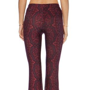 Novella Royale Bells