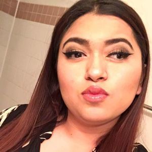 Meet your Posher, Destinie