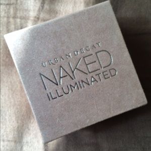Urban Decay Naked Illuminated Shimmering Powder