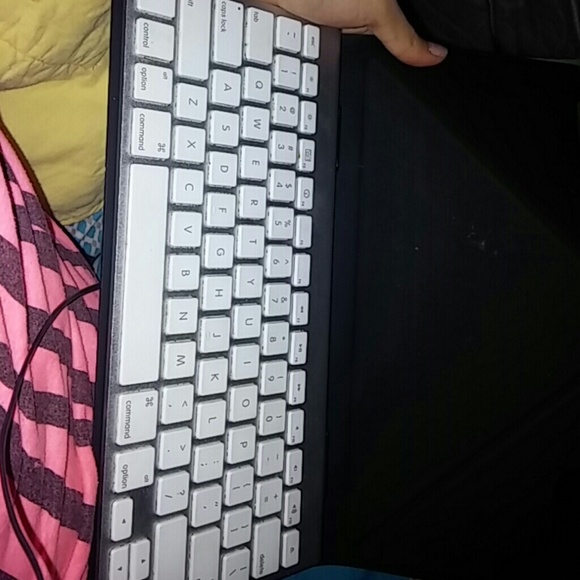 Wireless apple keyboard