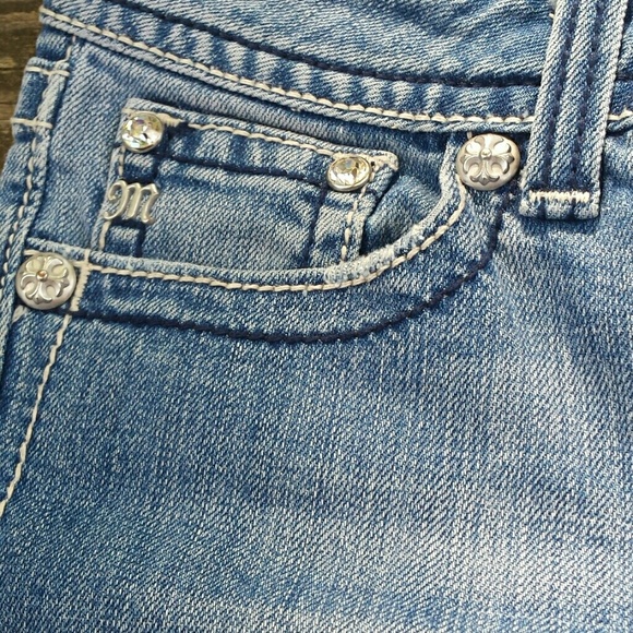 HOLD Miss Me Blingy Capri Pants! - Picture 3 of 4