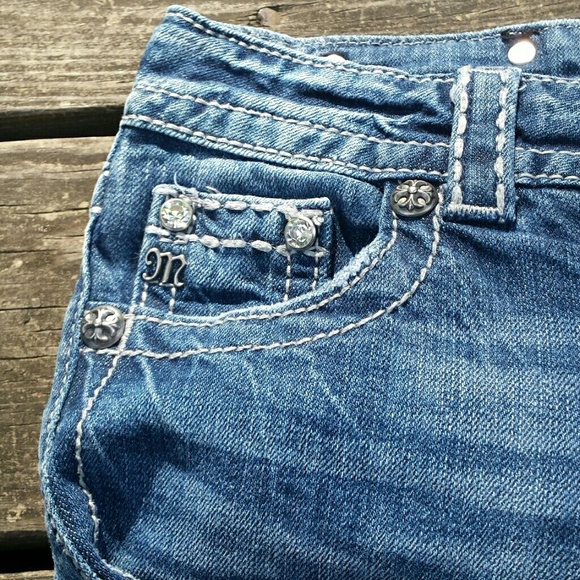 SOLD Miss Me Straight Leg Bling jeans! - Picture 3 of 4