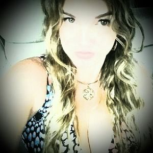 Meet your Posher, Maylin