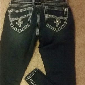 Super cute bling rocks!