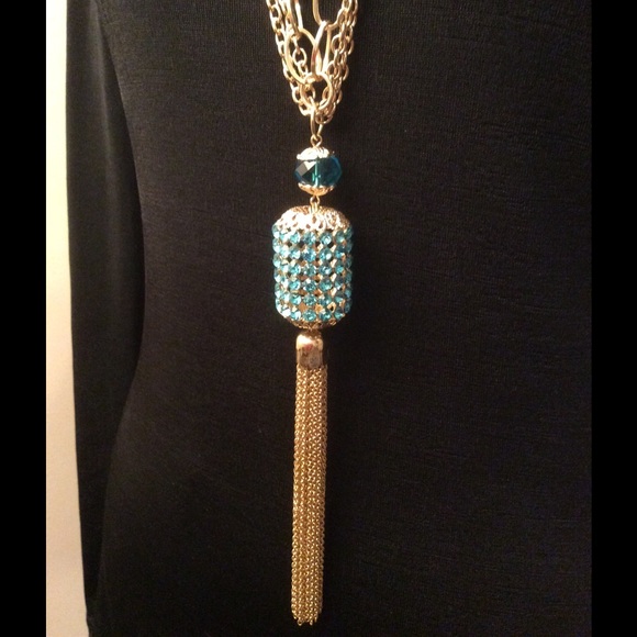 Jewelry - Tassel Gold Tone Necklace