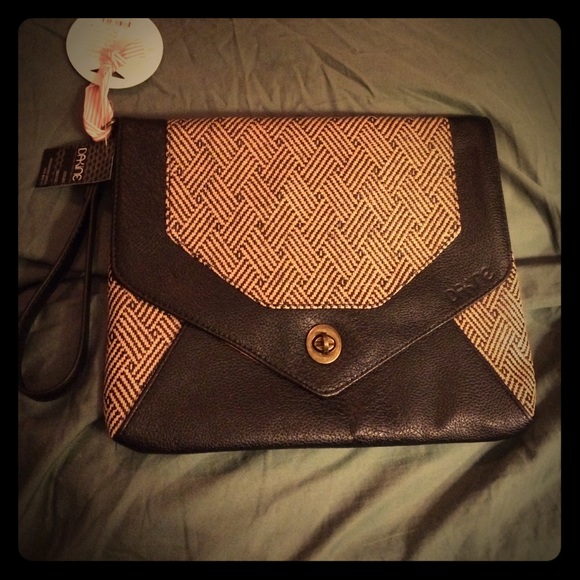 Dakine large clutch / wristlet