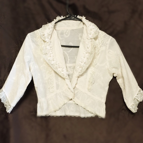 🎀cute pearl embellished shrug🎀