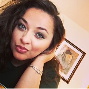 Meet your Posher, Bertha