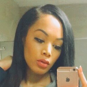 Meet your Posher, Serena