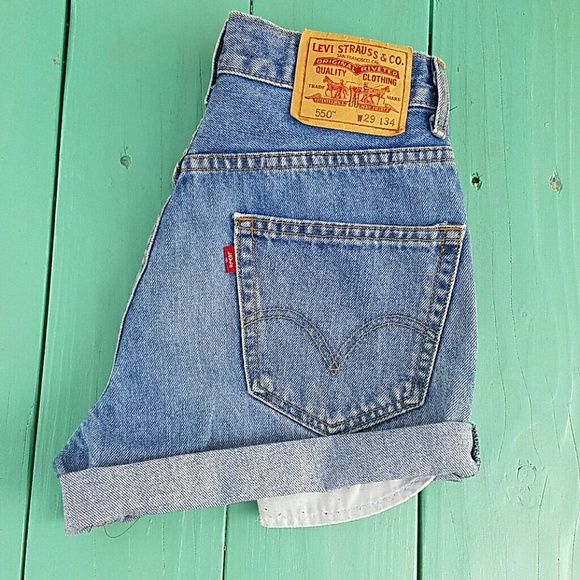 Levis high waisted shorts size 29