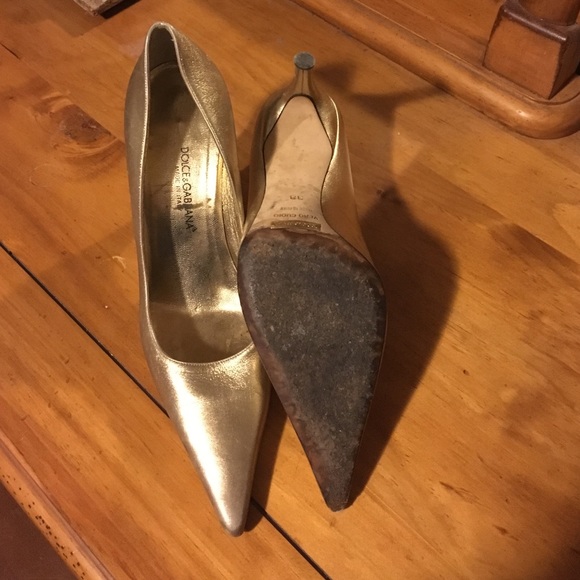 Dolce & Gabanna Gold heels - Picture 2 of 3