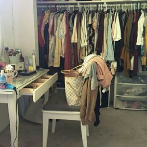 Meet your Posher, Pakou