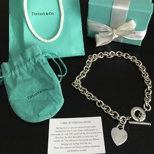 Tiffany & Co sterling silver toggle necklace