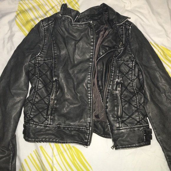 Metallic pleather long sleeve jacket
